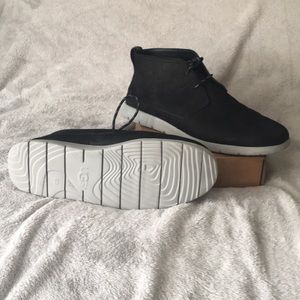 NWOB UGG FREAMON CAPRA